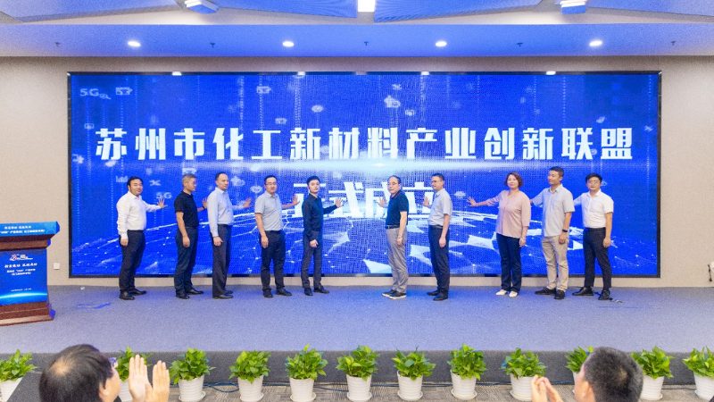 注塑厂家通常具备较强的注塑成型能力，能够快速将材料转化为成品。其优势在于：